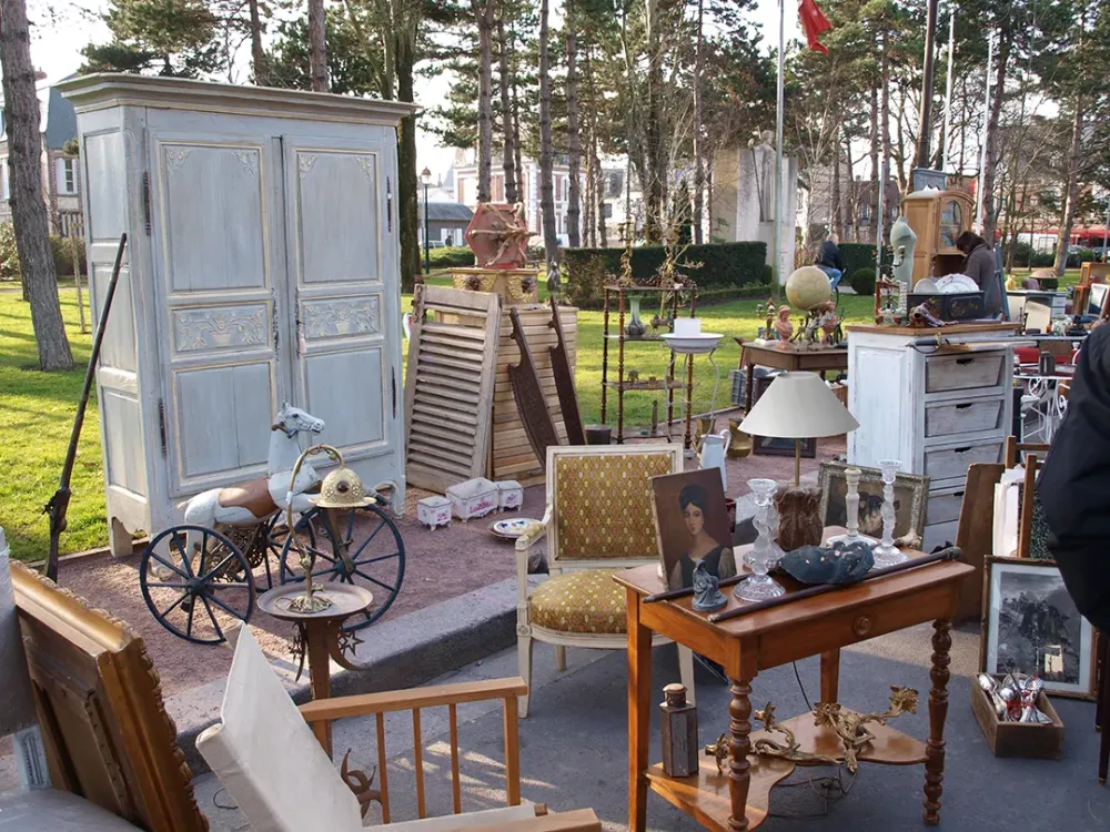 Luminaire ancien à Molières-sur-Cèze